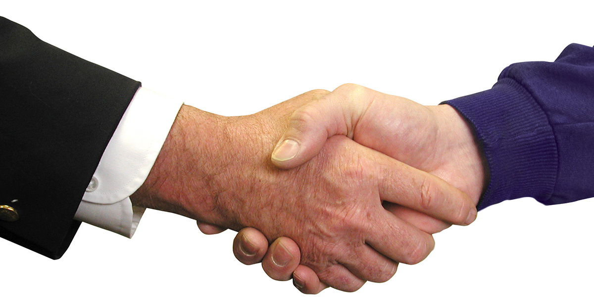 handshake-1239869_reduit.jpg