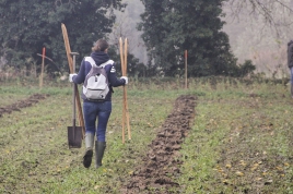 Le personnel de l’agence de l’eau chausse les bottes pour protéger la ressource en eau